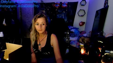 AsiaGoesPro - On All Socials online show from February 3, 2025, 1:19 am