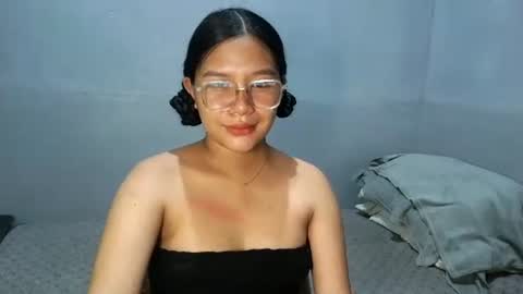 yoursexy_reb online show from February 26, 2026, 12:04 pm