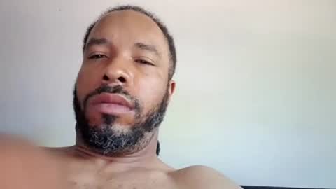 Snapshot of yoursexydaddy8181 chatting on June 13, 2026, 2:26 pm yoursexydaddy8181 online show from June 13, 2026, 2:26 pm