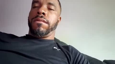 Snapshot of yoursexydaddy8181 chatting on June 18, 2026, 4:00 pm yoursexydaddy8181 online show from June 18, 2026, 4:00 pm