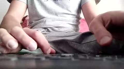 Mark online show from October 29, 2025, 2:08 pm