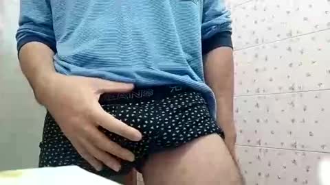 Mark online show from November 3, 2025, 1:19 am