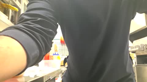 Snapshot of yourslave996 chatting on February 17, 2026, 8:22 am yourslave996 online show from February 17, 2026, 8:22 am