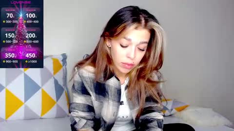 Snapshot of yoursoul_mila chatting on January 12, 2025, 11:28 am yoursoul_mila online show from January 12, 2025, 11:28 am