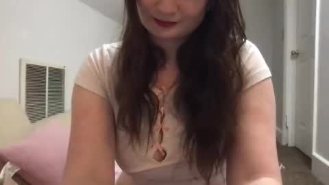 YoursTrulyBella online show from March 3, 2026, 5:02 am