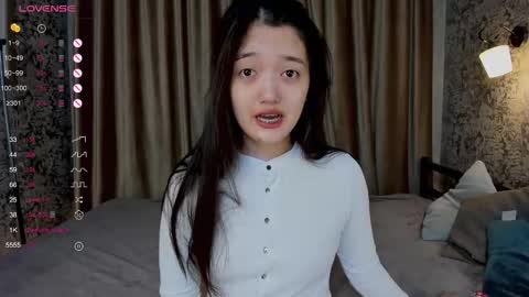 Bella online show from September 15, 2025, 3:06 am