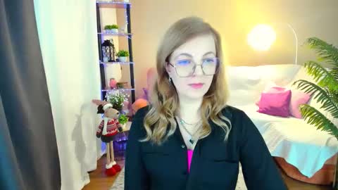 Alice online show from November 23, 2025, 9:20 am