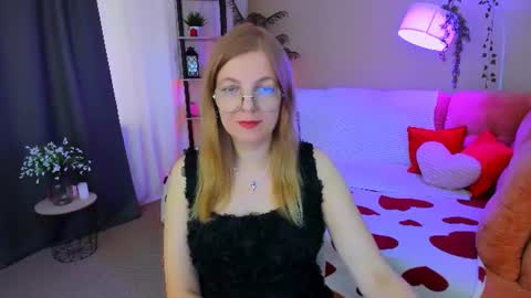 Snapshot of youruniverser chatting on July 20, 2026, 5:33 am Alice online show from July 20, 2026, 5:33 am