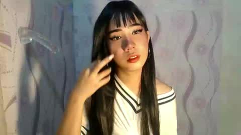 yourwife_material99 online show from April 14, 2026, 9:48 am