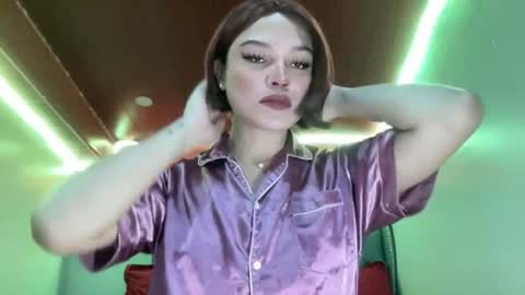 ANDREA online show from June 17, 2026, 2:25 am