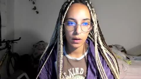 elizabeth  ju   online show from January 26, 2025, 11:50 pm