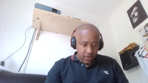 yoyo972 online show from April 30, 2026, 9:37 am