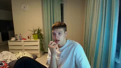 Snapshot of yrshela chatting on June 21, 2026, 10:23 pm yrshela online show from June 21, 2026, 10:23 pm