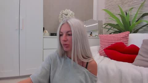 Crazy P online show from May 31, 2026, 6:42 am