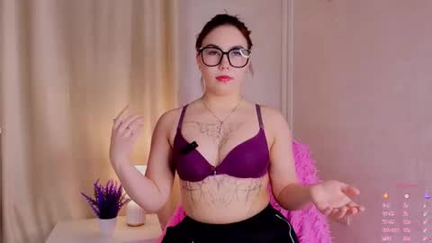 Amy Novak online show from November 30, 2025, 11:14 am