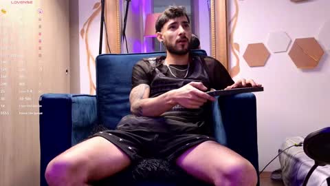 Snapshot of yulianpereira25 chatting on February 27, 2025, 1:16 am yulian 2811 online show from February 27, 2025, 1:16 am