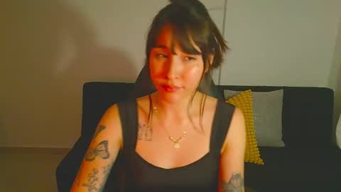 Yulienne online show from March 7, 2026, 1:24 am