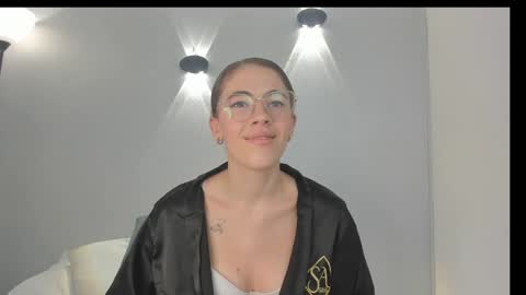 yulievans online show from February 3, 2025, 2:45 pm