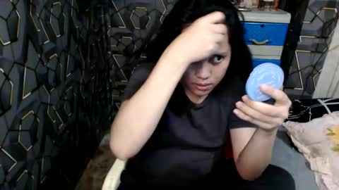 Snapshot of yumi_white chatting on October 16, 2025, 10:33 pm yumi online show from October 16, 2025, 10:33 pm