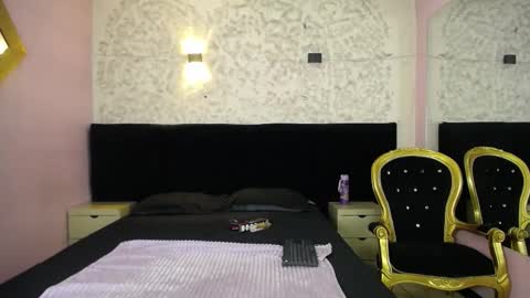 Snapshot of yumiviolet chatting on February 16, 2026, 7:54 pm YumiViolet online show from February 16, 2026, 7:54 pm