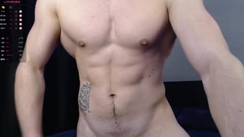 Snapshot of yummmy_dick_ chatting on April 14, 2026, 11:16 am STUD online show from April 14, 2026, 11:16 am