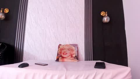 Yummyduo online show from March 18, 2026, 11:02 am