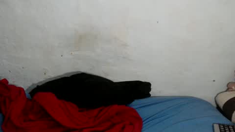 Snapshot of yummytittsxx chatting on February 8, 2026, 3:43 am yummytittsxx online show from February 8, 2026, 3:43 am