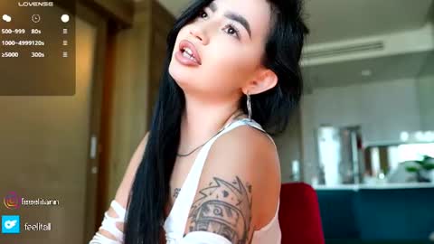 yuna_leen online show from June 22, 2026, 6:32 am