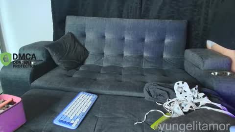 Snapshot of yungelitamor_ chatting on November 18, 2025, 4:39 am ELITA online show from November 18, 2025, 4:39 am