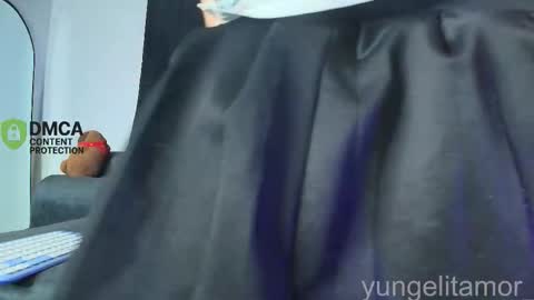 Snapshot of yungelitamor_ chatting on December 3, 2025, 5:15 am ELITA online show from December 3, 2025, 5:15 am