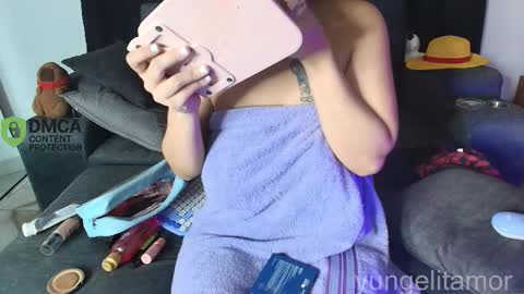 Snapshot of yungelitamor_ chatting on December 5, 2025, 4:54 am ELITA online show from December 5, 2025, 4:54 am