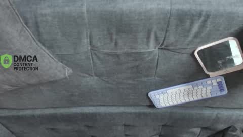 Snapshot of yungelitamor_ chatting on December 16, 2025, 4:50 am ELITA online show from December 16, 2025, 4:50 am