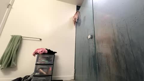 BbyTSSLut online show from February 12, 2026, 2:06 am