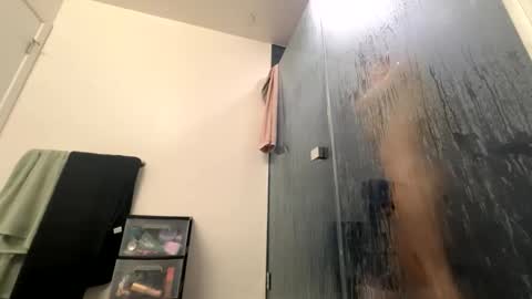 BbyTSSLut online show from February 18, 2026, 2:51 am