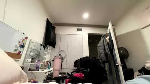 BbyTSSLut online show from February 23, 2026, 3:04 am