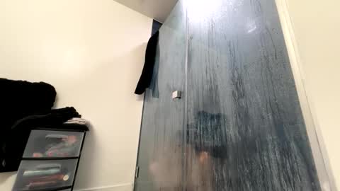 BbyTSSLut online show from March 15, 2026, 4:18 am