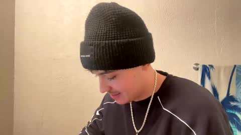 Snapshot of yungstudbev chatting on December 24, 2024, 11:33 pm yungstudbev online show from December 24, 2024, 11:33 pm