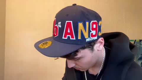 Snapshot of yungstudbev chatting on January 14, 2025, 2:53 pm yungstudbev online show from January 14, 2025, 2:53 pm