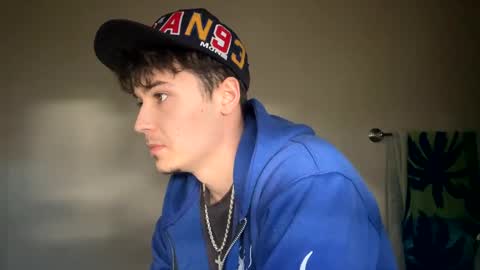 Snapshot of yungstudbev chatting on January 19, 2025, 2:49 pm yungstudbev online show from January 19, 2025, 2:49 pm