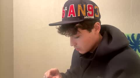 Snapshot of yungstudbev chatting on February 12, 2025, 5:15 am yungstudbev online show from February 12, 2025, 5:15 am