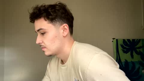 Snapshot of yungstudbev chatting on March 1, 2025, 8:42 pm yungstudbev online show from March 1, 2025, 8:42 pm