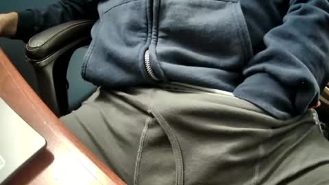 Snapshot of yuppers1234 chatting on January 13, 2025, 5:33 pm yuppers1234 online show from January 13, 2025, 5:33 pm