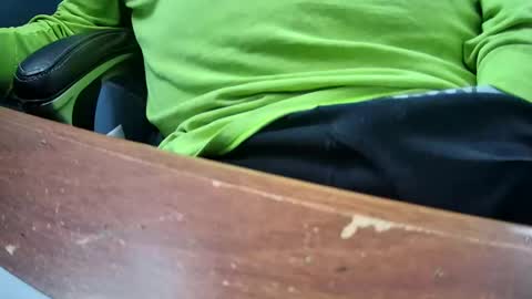 Snapshot of yuppers1234 chatting on January 23, 2025, 5:52 pm yuppers1234 online show from January 23, 2025, 5:52 pm