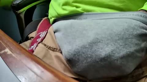 Snapshot of yuppers1234 chatting on October 17, 2025, 6:10 pm yuppers1234 online show from October 17, 2025, 6:10 pm