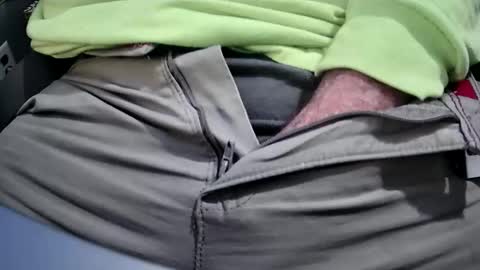 Snapshot of yuppers1234 chatting on December 15, 2025, 12:42 pm yuppers1234 online show from December 15, 2025, 12:42 pm