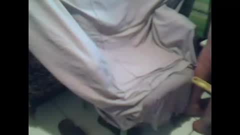 yura275123173 online show from September 9, 2025, 11:32 am