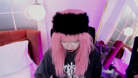 Yuri Kay online show from May 30, 2026, 8:28 pm