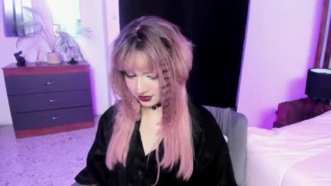 Yuri Kay online show from May 31, 2026, 6:09 pm