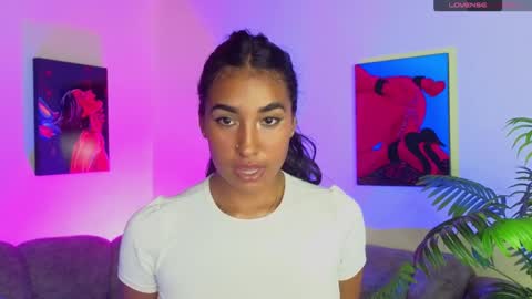 yurumar_ online show from December 7, 2024, 12:52 am