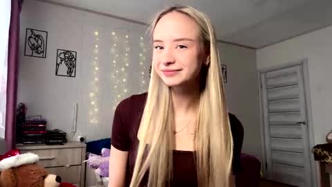 May online show from January 8, 2026, 8:49 am